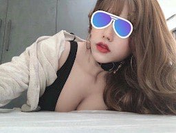 Dinh Thi Huyen lançou um clipe de um namorado