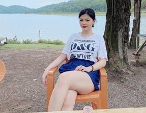 Huyen Anh convida seu amante para o hotel para evitar o calor